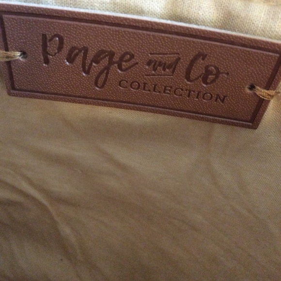 NWOT Page and Co Collection Turkish Rug Clutch - Picture 6 of 6